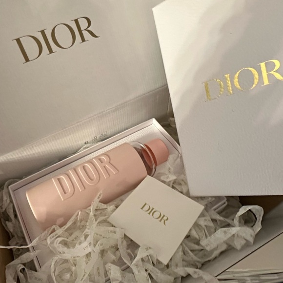 NIB Limited Edition Christian Dior Glass Water Bottle - Picture 4 of 9